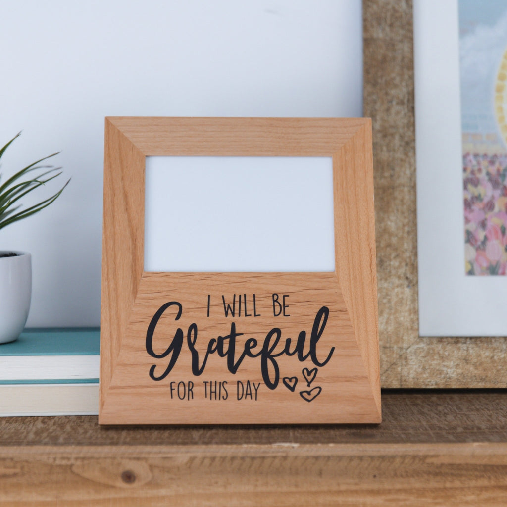 Grateful wood photo frame, 4x6 Photo Frame for Desk, Office Decor Gift for Her, coworker gift, special occasion memento
