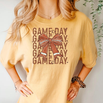 Game Day Comfort Colors T-Shirt for Women Football Bow Graphic Tee Fall Sports Fan Shirt CuteVintage Coquette Tailgate Outfit Game Day Top
