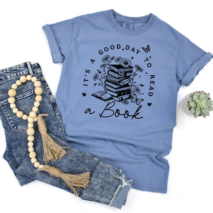 It’s A Good Day To Read A Book Shirt – Aesthetic Book Lover Tee – Cute Vintage Reader T Shirt For Women – Cozy Reading Graphic Tee