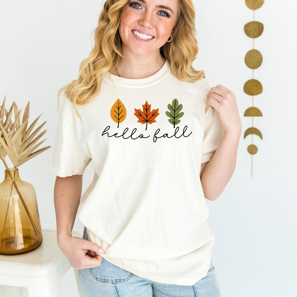 Comfort Colors T-shirt Minimalistic Hello Fall with Leaves Graphic, Vintage Style Cozy Fall Top, Gift for Autumn, Relaxed Fit Casual Tee