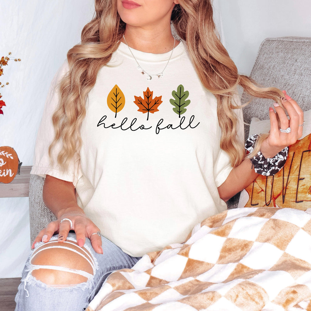 Comfort Colors T-shirt Minimalistic Hello Fall with Leaves Graphic, Vintage Style Cozy Fall Top, Gift for Autumn, Relaxed Fit Casual Tee