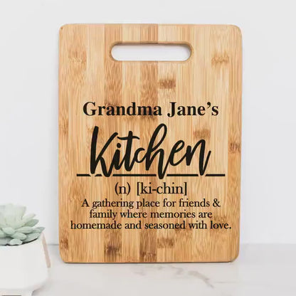 Personalized Bamboo Cutting Board – Custom Name Kitchen Gift for Grandma
