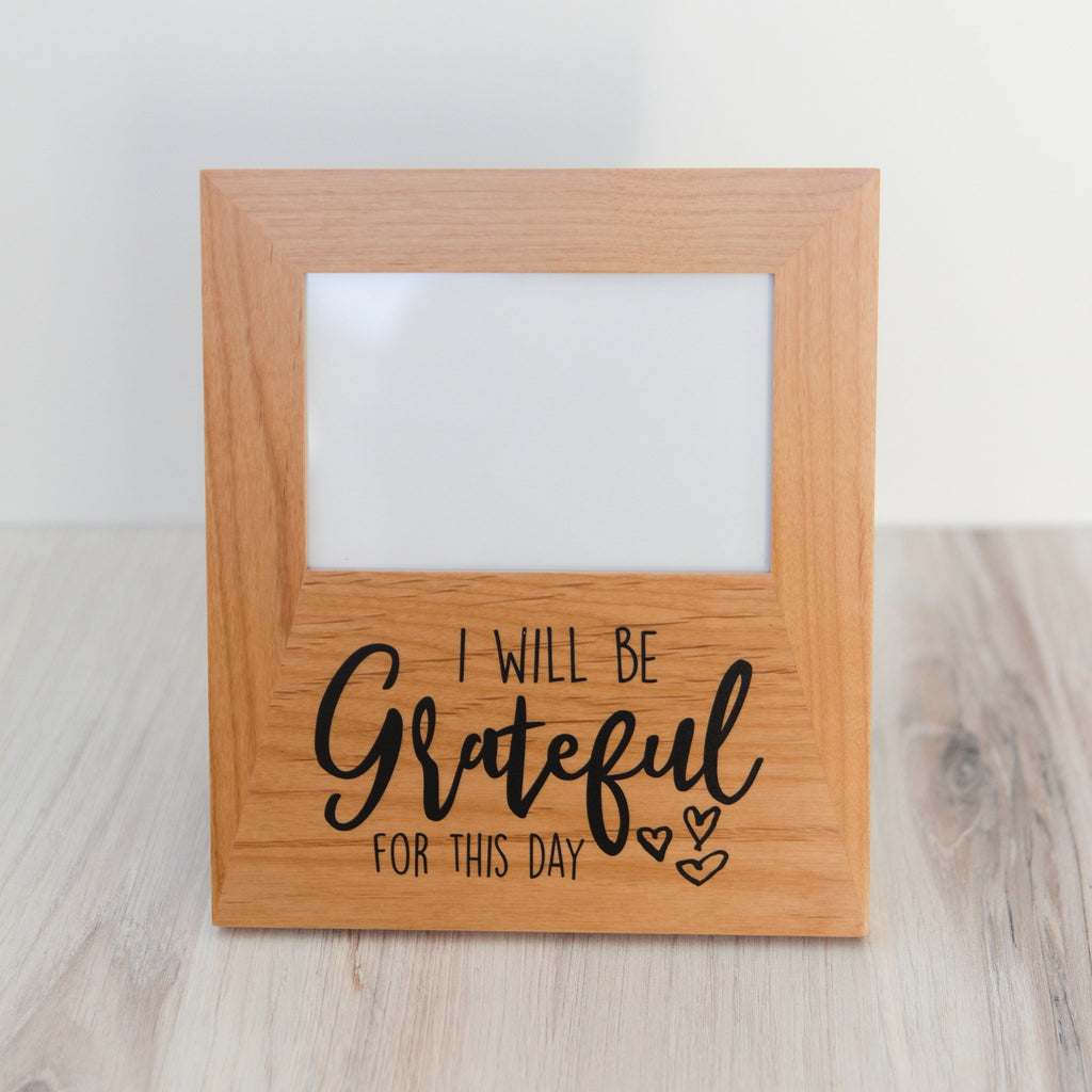 Grateful wood photo frame, 4x6 Photo Frame for Desk, Office Decor Gift for Her, coworker gift, special occasion memento