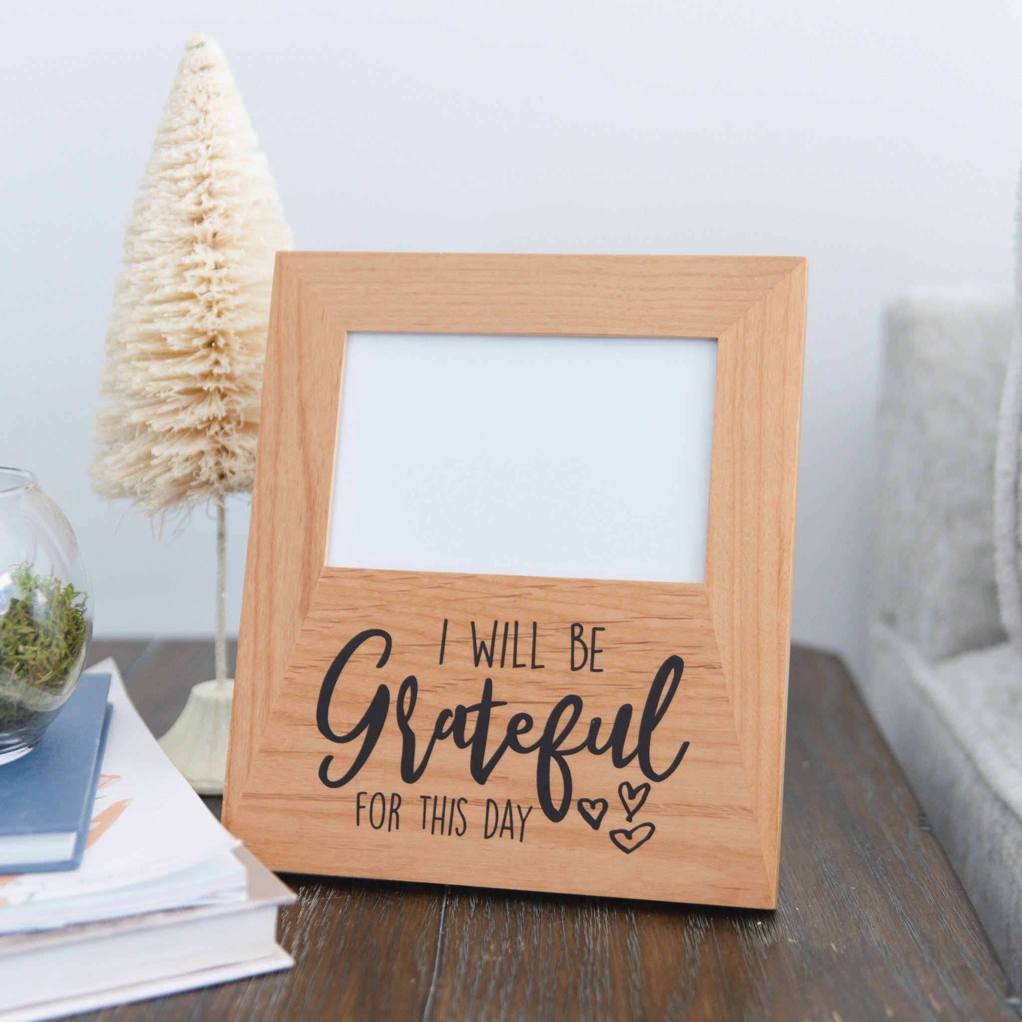 Spotify table top wooden frame customized with photo and message – Rainvas