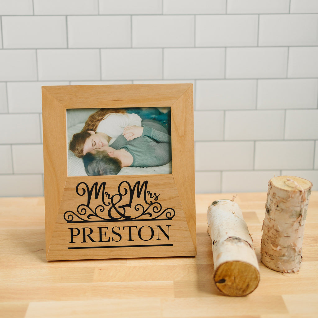 Mr & Mrs Personalized Wood Photo Frame - Mr Mrs Picture Frame - Christmas Gift for Couples - Personalized Wedding Gift - Anniversary Gift